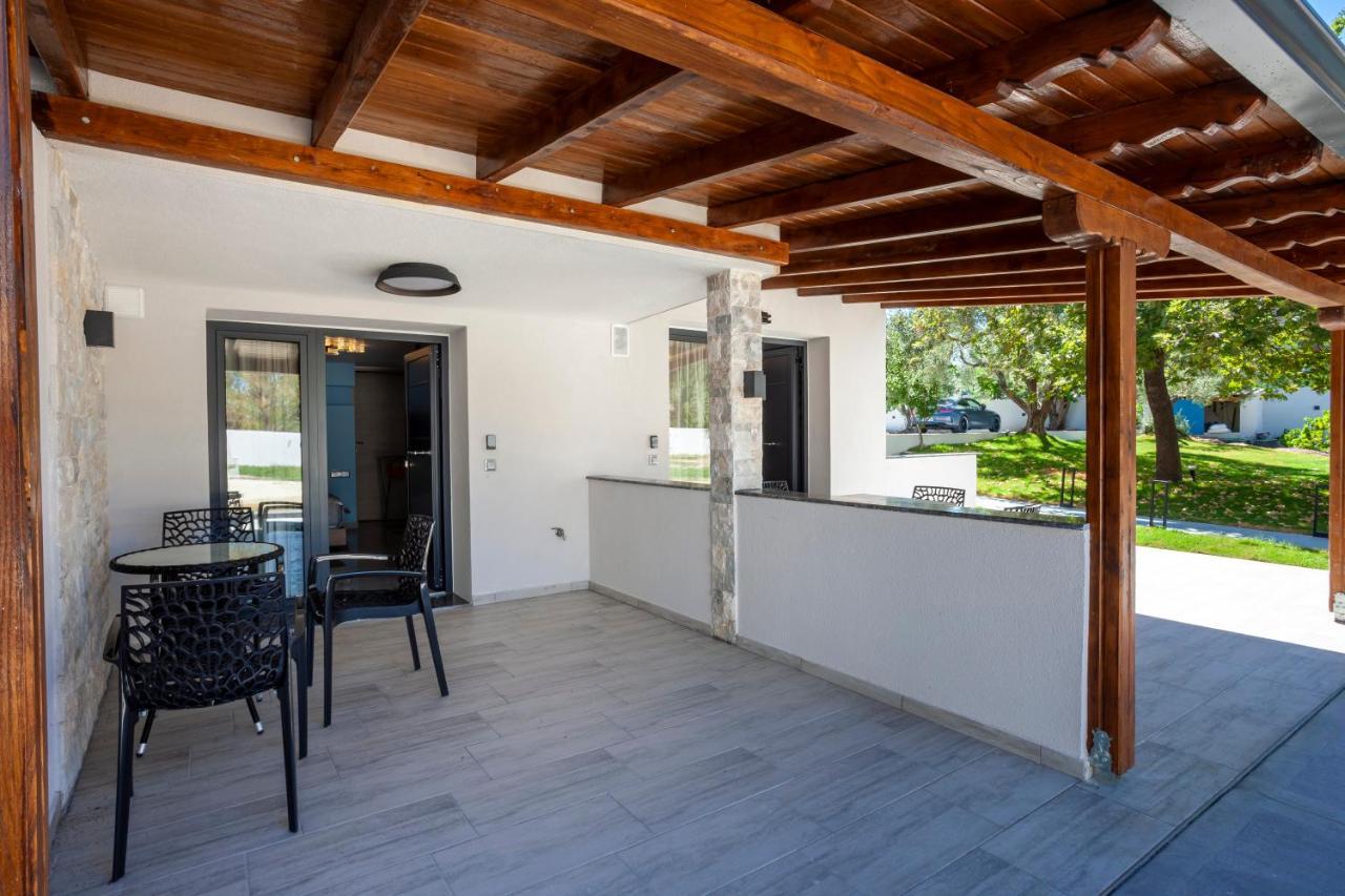 Olia Seaside Residence 120M From The Beach Pefkochori Esterno foto