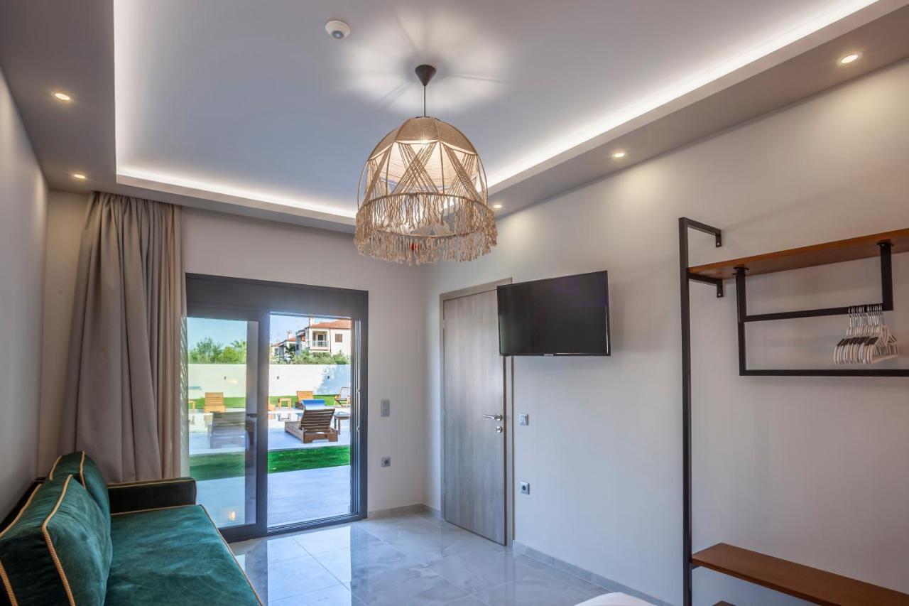 Olia Seaside Residence 120M From The Beach Pefkochori Esterno foto