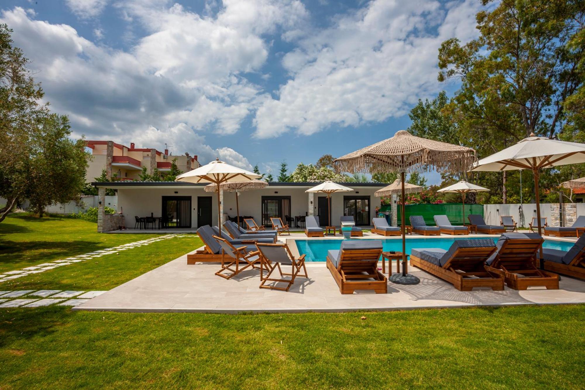 Olia Seaside Residence 120M From The Beach Pefkochori Esterno foto